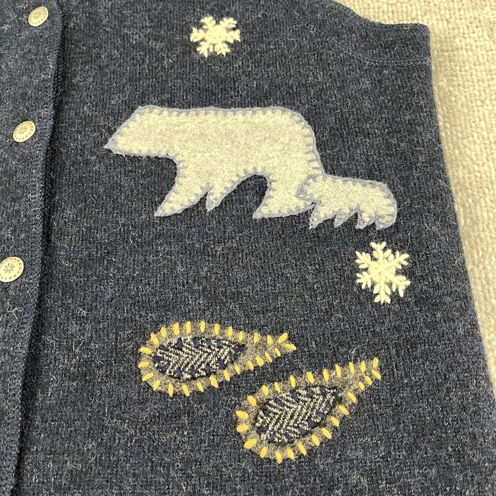 Vintage VINTAGE Woolrich Sweater Vest Women M Navy Blue Wool Polar Bear Christmas Ski Party Vest Women M Navy Blue Woolrich Polar Bear Christmas Ski Party Size M / US 6-8 / IT 42-44 - 6 Thumbnail