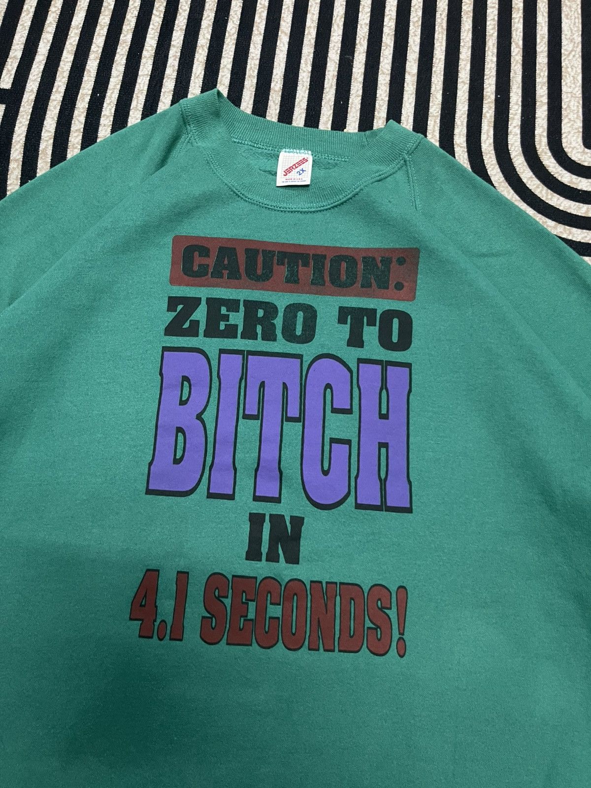 Vintage 90s VINTAGE HUMOR “CAUTION ZERO TO BITCH IN 4.1 SECONDS” Size US XL / EU 56 / 4 - 4 Thumbnail