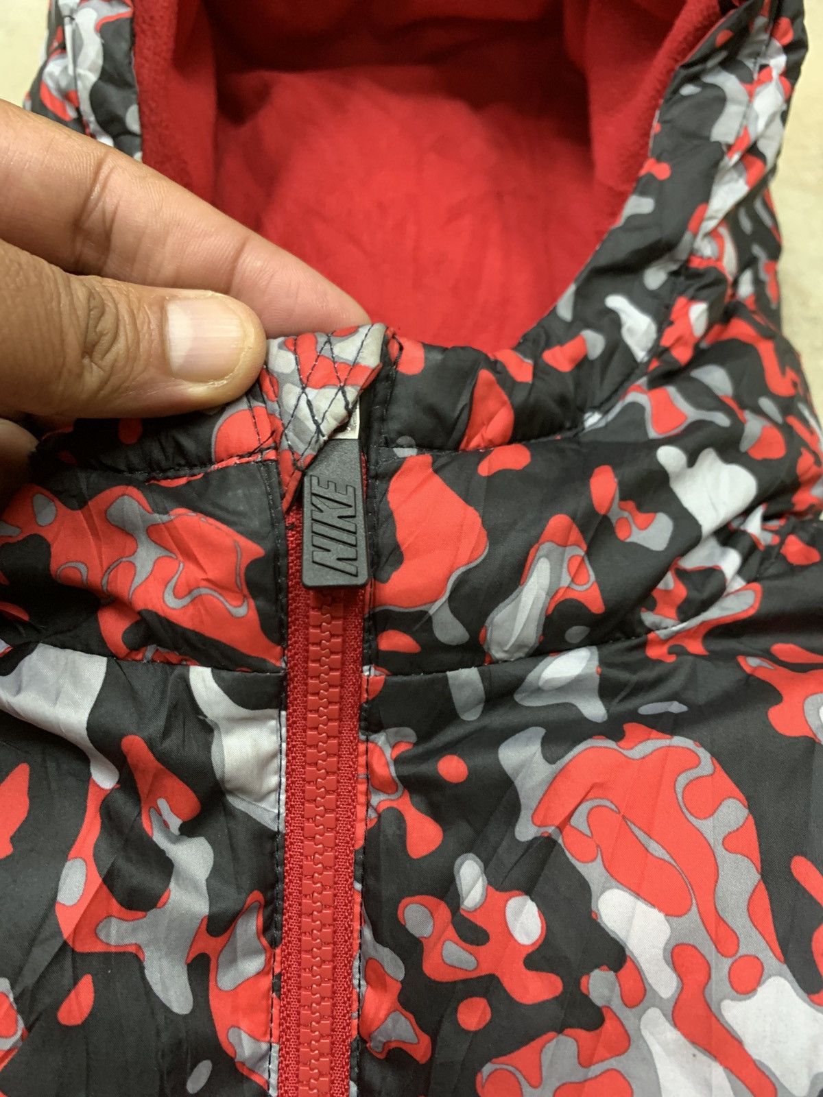 Nike Nike Red Camo Puffer Jacket Size US M / EU 48-50 / 2 - 9 Thumbnail