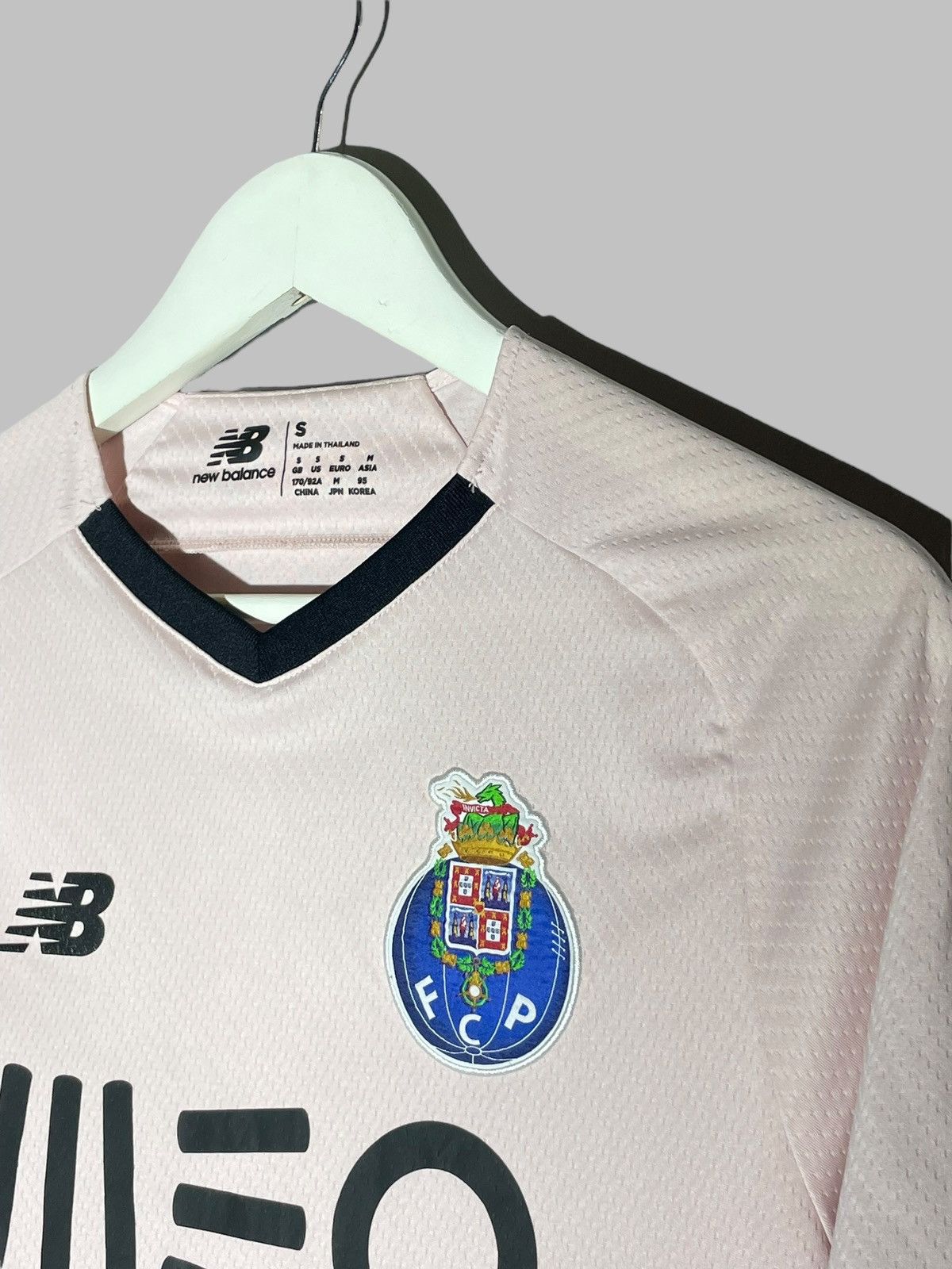 New Balance FC Porto New Balance 2022/2022 Third Football Shirt Soccer Size US S / EU 44-46 / 1 - 5 Thumbnail