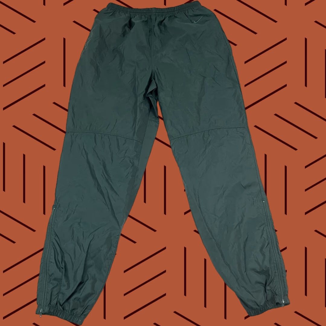 Nike VINTAGE Nike Windbreaker Track Pants Men XL Forest Green Tapered Ankle Zip Y2K 32" Inseam Pockets 90s Outdoor Classic Nike Air Pants Mens XL Green Size US 36 / EU 52 - 1 Thumbnail