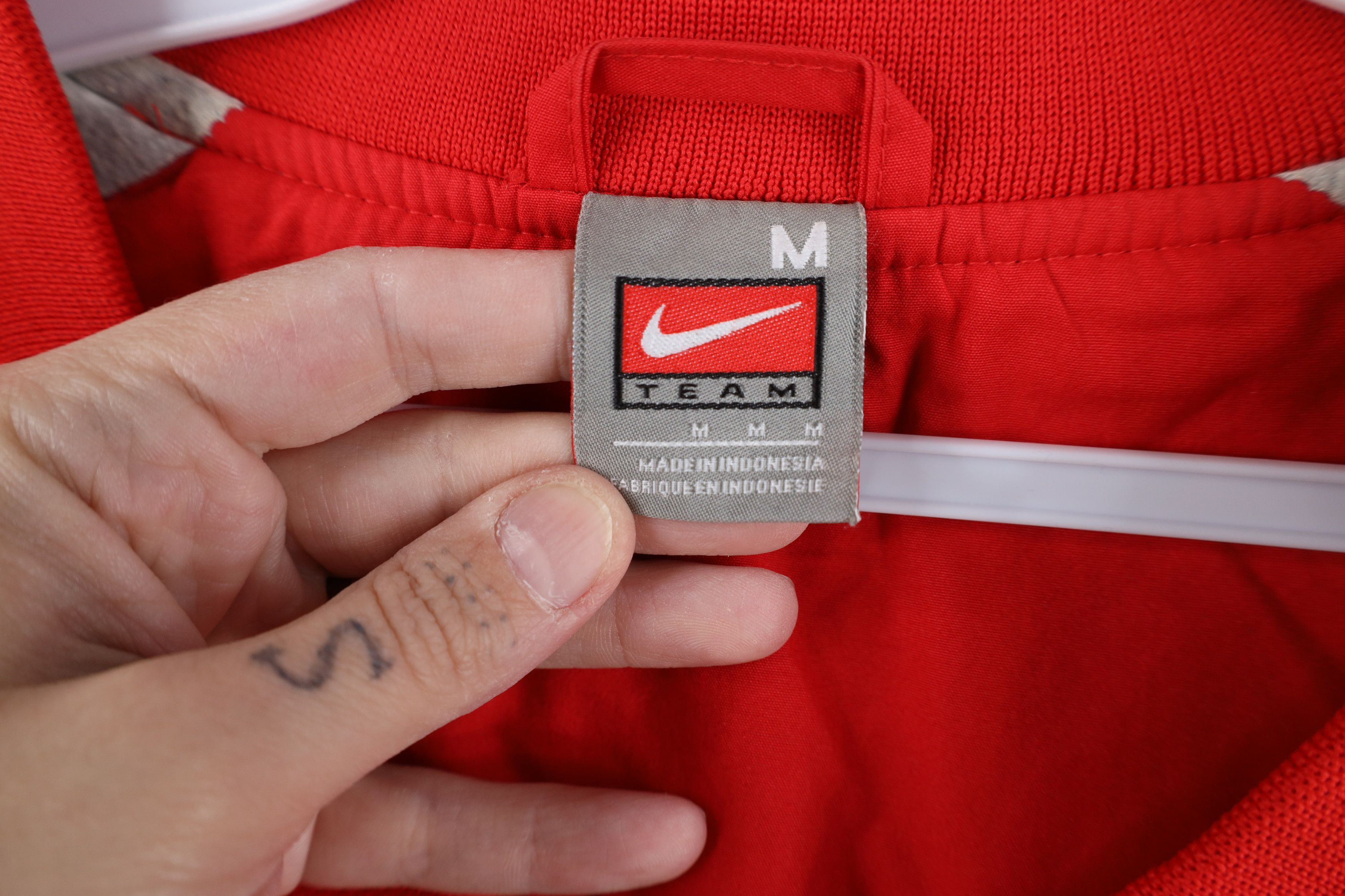 Nike Vintage Nike Center Swoosh Lined Pullover Windbreaker Jacket Size US M / EU 48-50 / 2 - 8 Thumbnail
