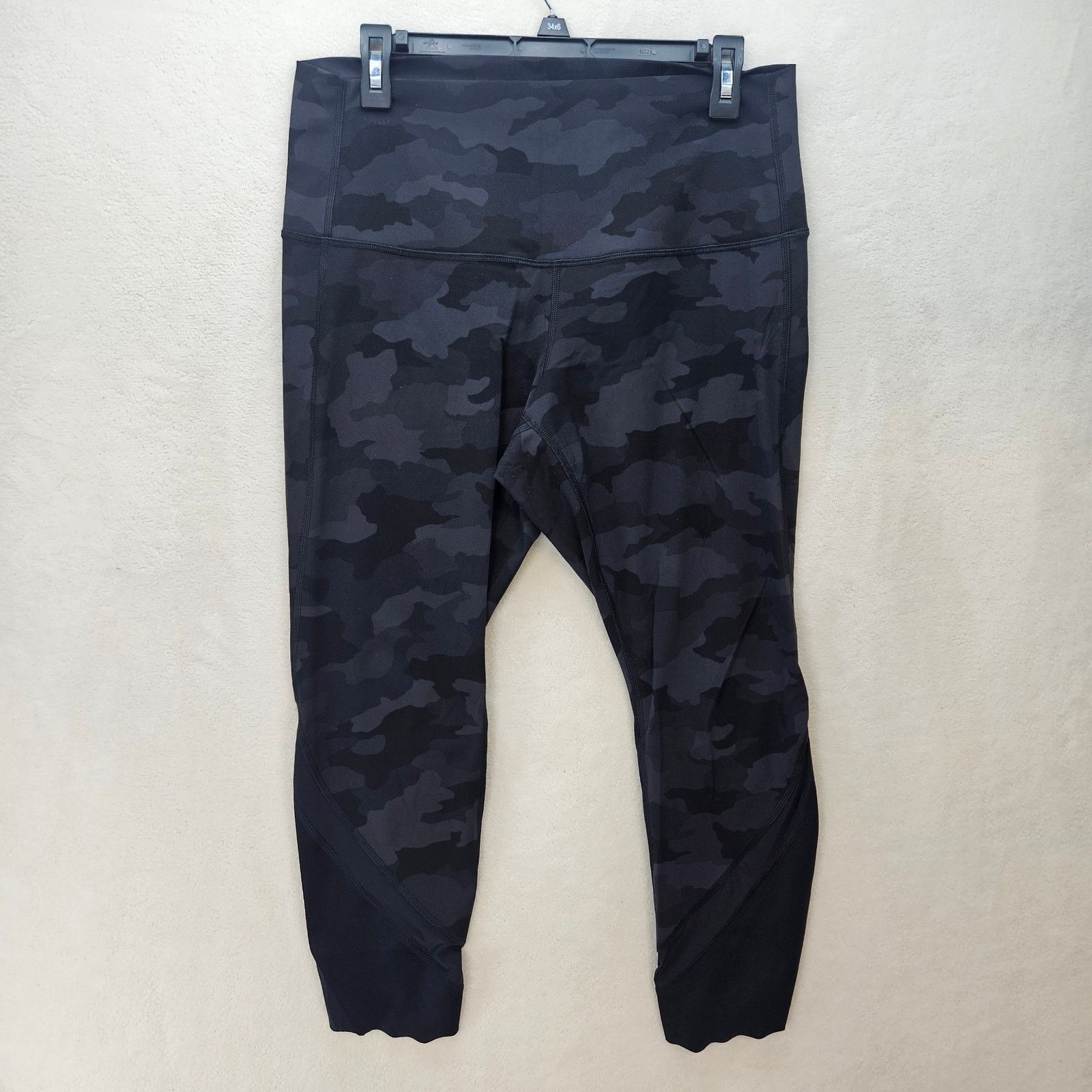 Lululemon LULULEMON WOMEN'S 12 WUNDER UNDER CROP HR 23" LEGGING Size 34" / US 12 / IT 48 - 1 Thumbnail