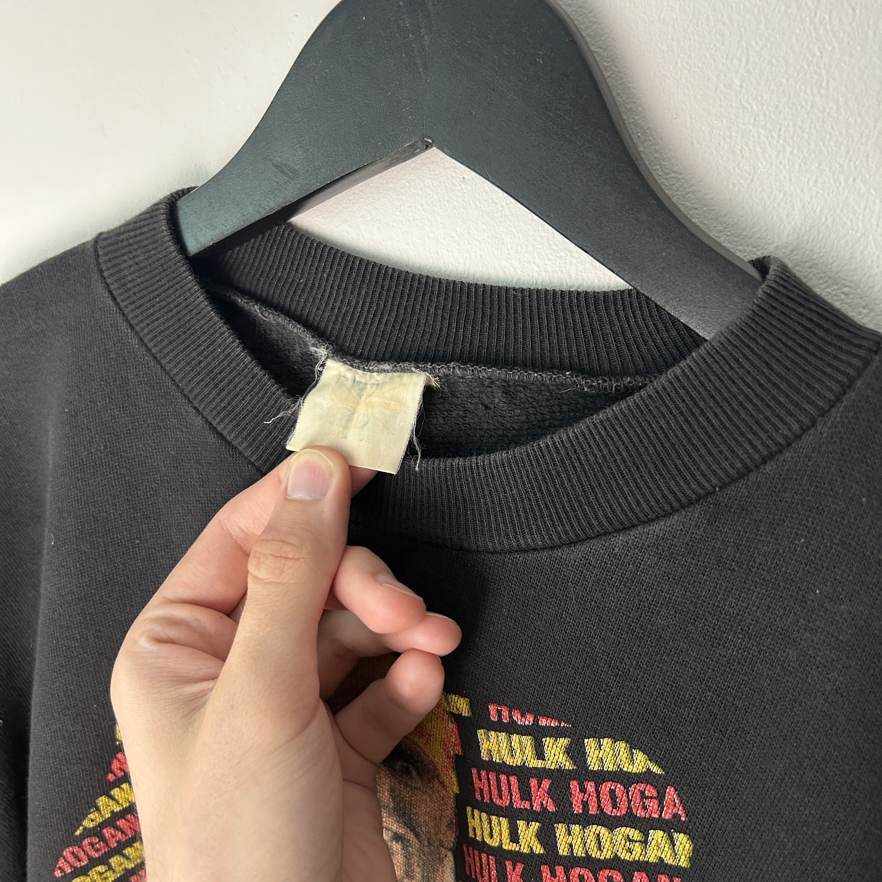 WWF Vintage Hulk Hogan Hulkamania 1992 WWF Sweatshirt Size US XL / EU 56 / 4 - 4 Thumbnail