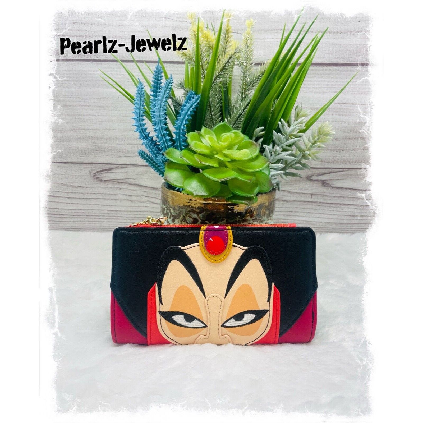 Disney Loungefly Disney Aladdin Jafar Face Cosplay Figural Wallet N Size ONE SIZE - 1 Thumbnail