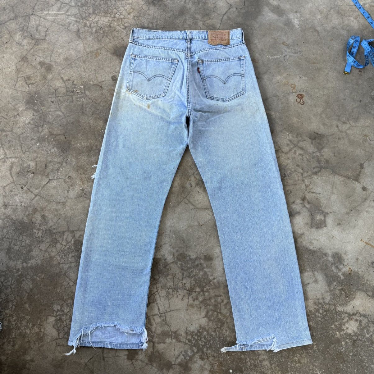 Levi's Vintage Clothing W33 Vintage Levi's 512 RippedFaded Light Wash Denim Jeans. Size US 33 - 1 Thumbnail