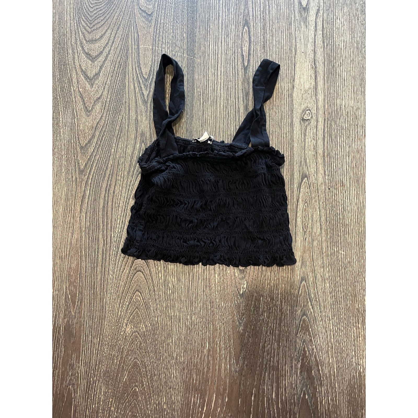 American Eagle Outfitters American Eagle Smocked Shirred Crop Top Black Size XS Size XS / US 0-2 / IT 36-38 - 1 Thumbnail