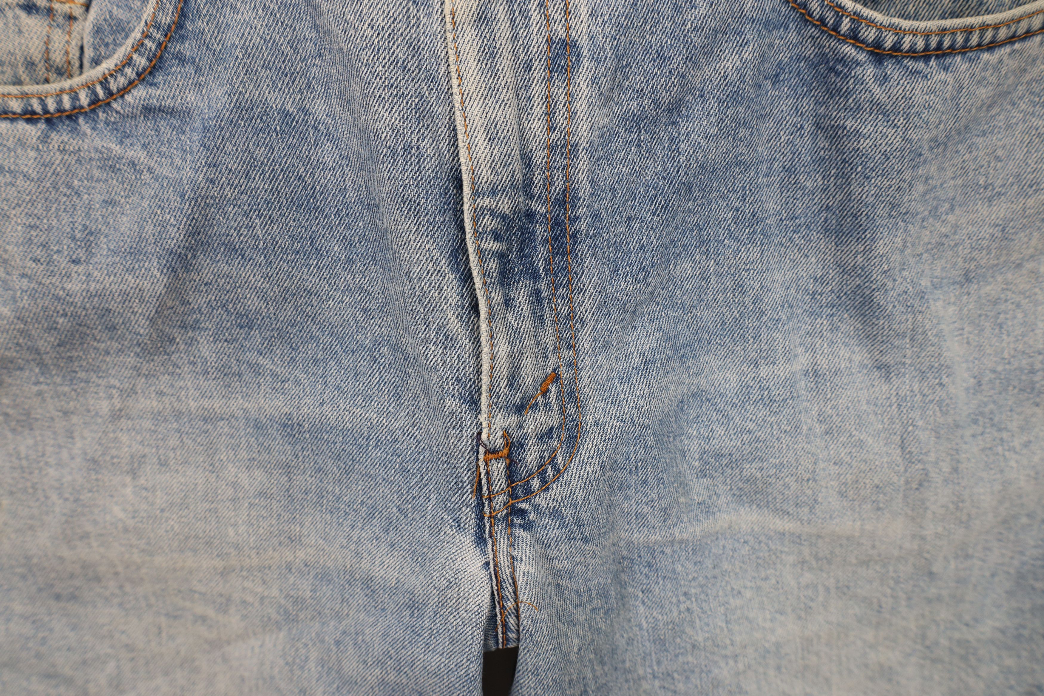 Levi's Vintage Y2K 2001 Levis 505 Fit Denim Jean Shorts Blue Size US 34 / EU 50 - 6 Thumbnail