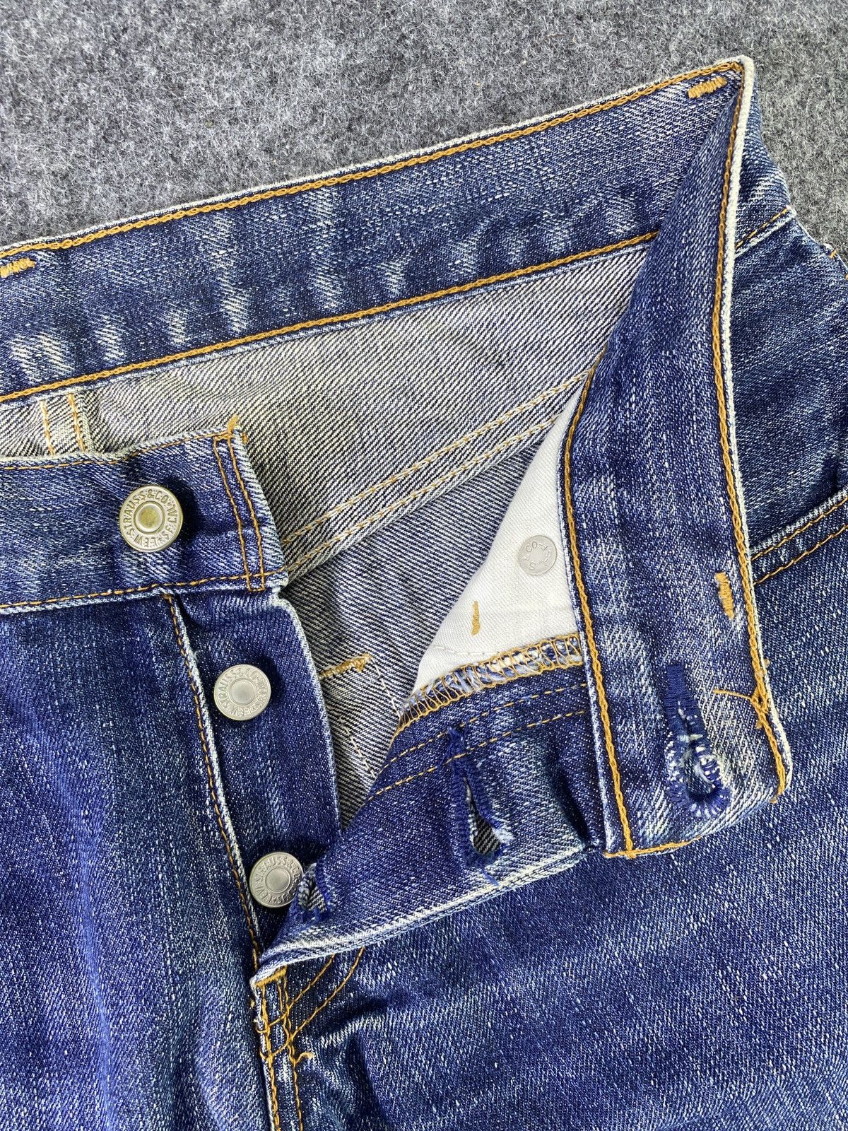 Jean × Levi's × Vintage Levis vintage 522 Blue Wash Jeans - J931 Size US 29 - 5 Thumbnail