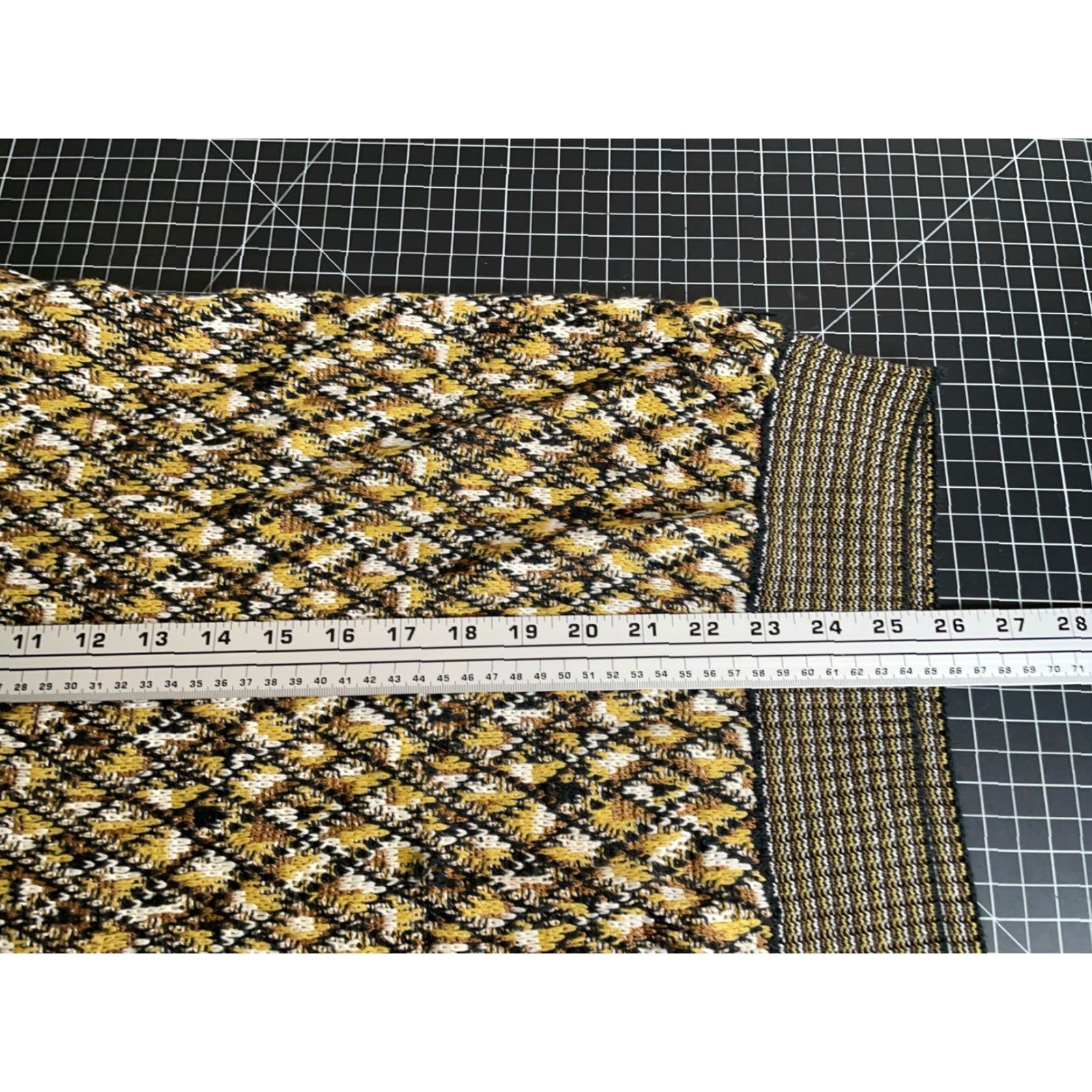 Saks Fifth Avenue VINTAGE Saks Fifth Avenue Pronto Uomo Sweater Shirt Adult XL Yellow Textured Knit 80s 90s Mens Size US XL / EU 56 / 4 - 6 Thumbnail