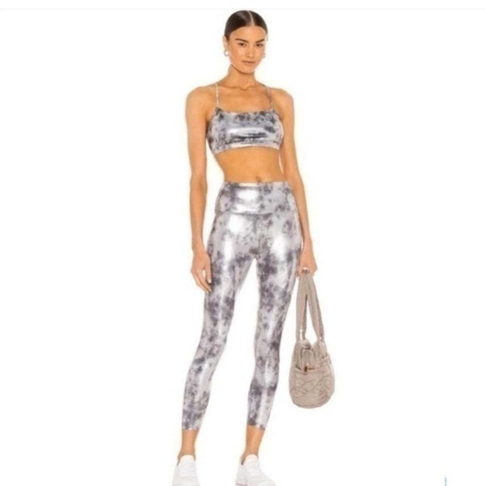 Designer Beyon Yoga tie dye metallic legging- used Size 25" / US 0 / IT 36 - 2 Thumbnail