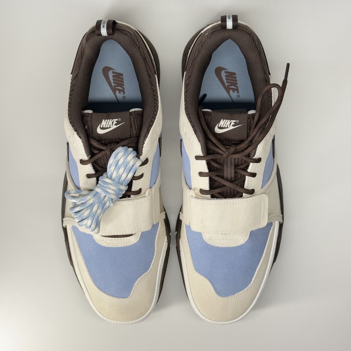Nike × Travis Scott TRAVIS SCOTT X ZOOM FIELD JAXX 'LECHE BLUE' Size US 11.5 / EU 44-45 - 3 Thumbnail