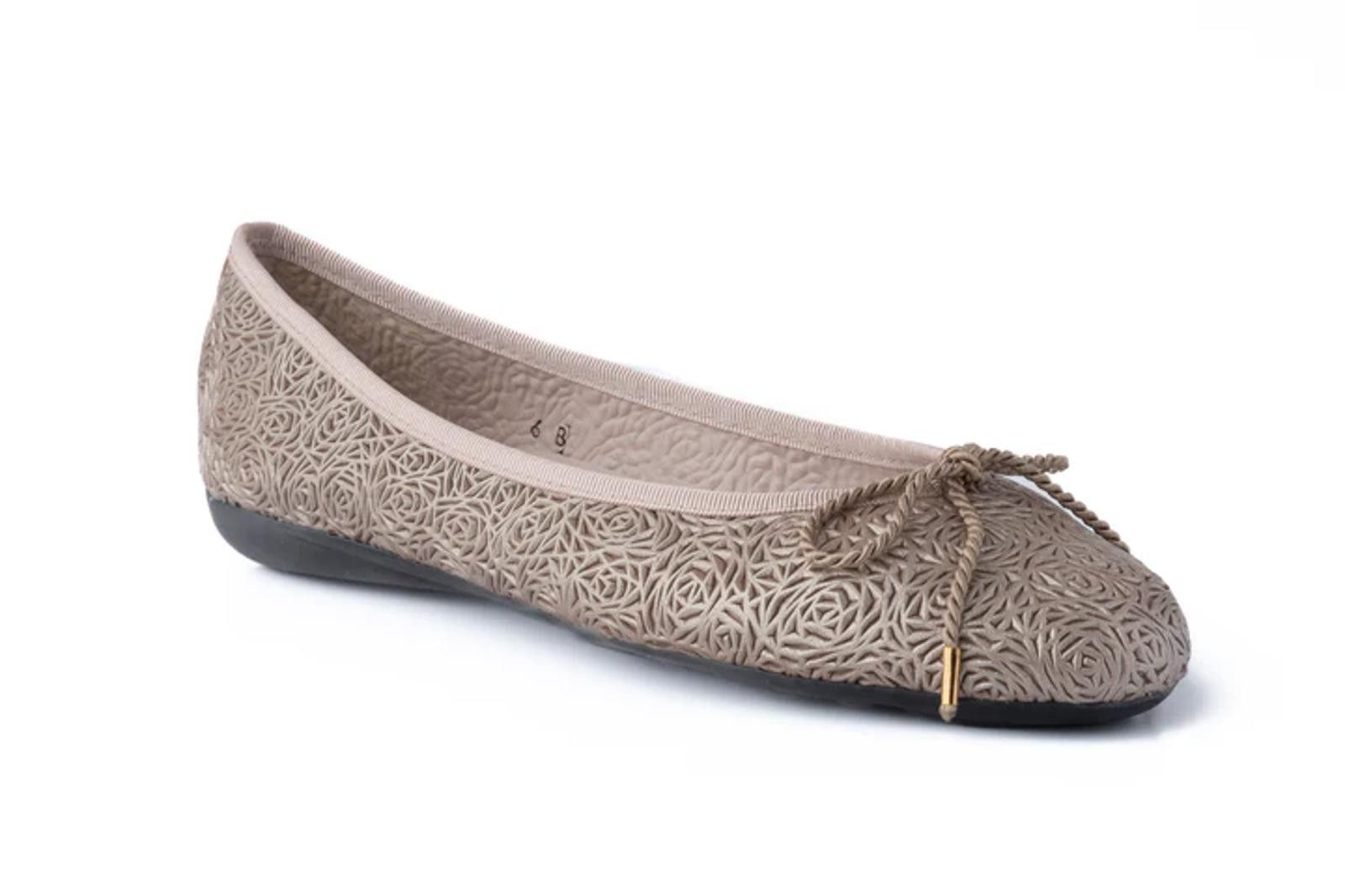 Designer Paul Mayer Attitudes Bingo Nappa Champagne Size 6.5B - NWT Size US 6.5 / IT 36.5 - 1 Thumbnail