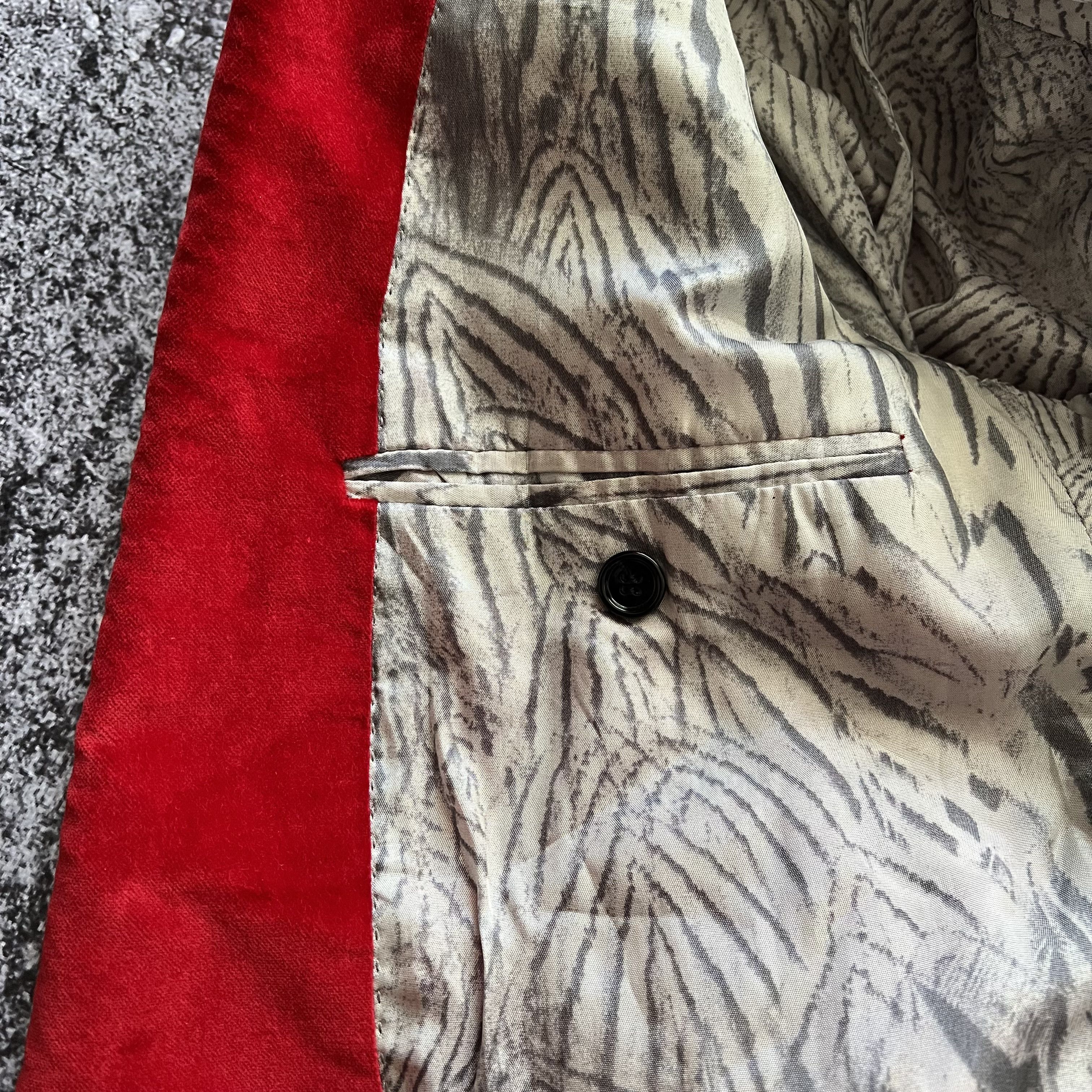 Alexander McQueen Alexander McQueen Blazer Velour Made in Italy Size 48 Size 48R - 12 Thumbnail