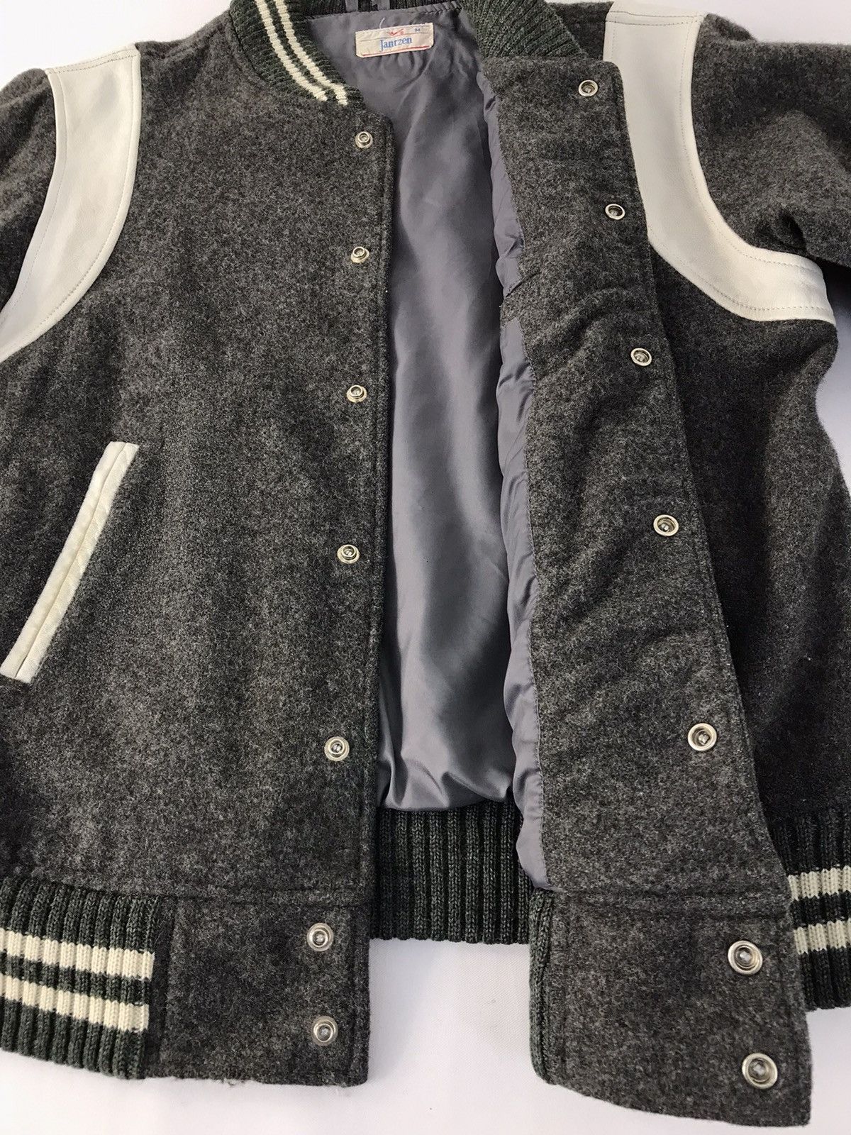 Japanese Brand Vtg Jantzen Varsity Jacket Wool Distressed Snap Button Up Size US M / EU 48-50 / 2 - 8 Thumbnail