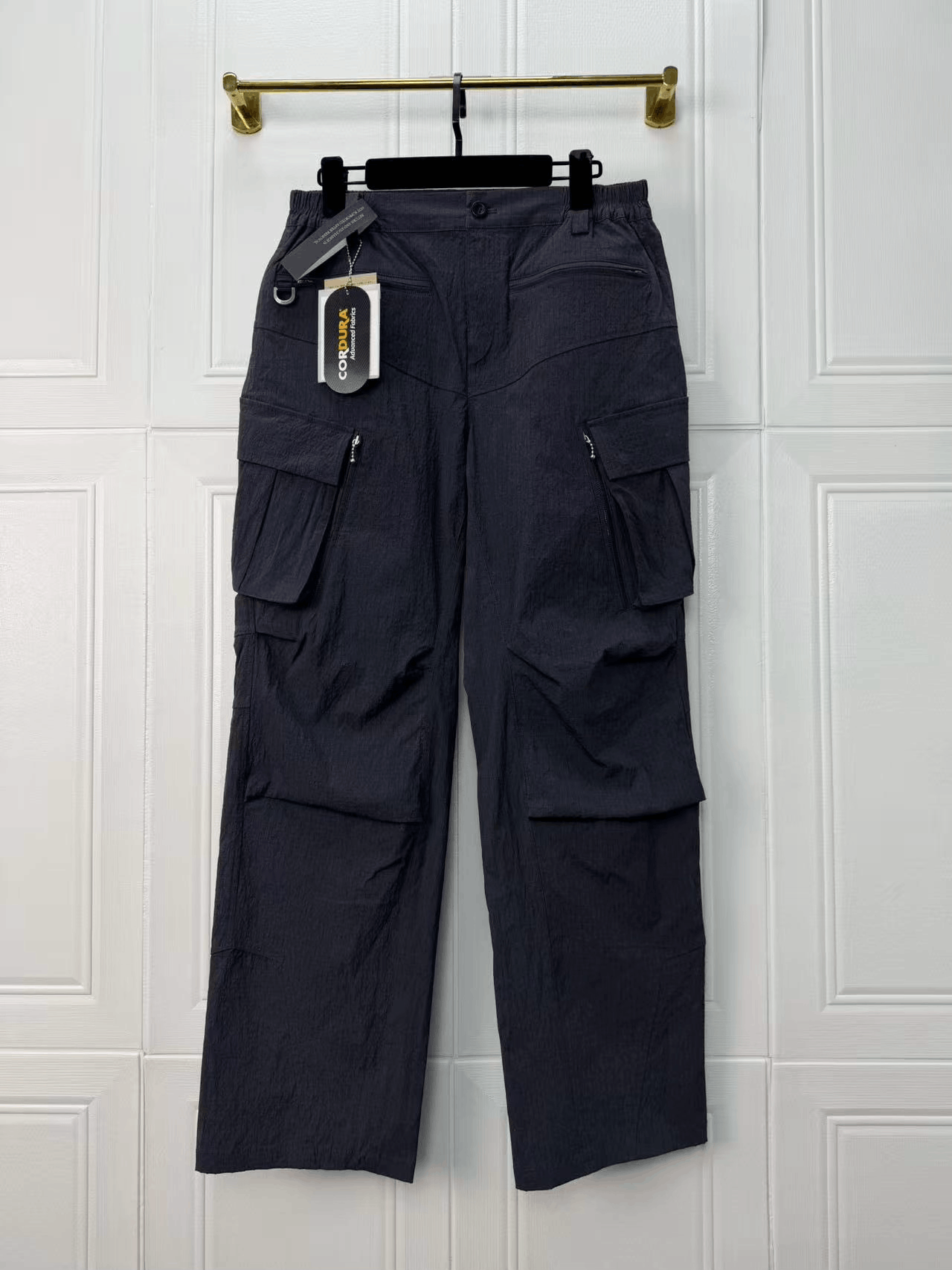 HIDEAWAYS Hide in Hills Distressed Cargo Nylon Pants Size US 26 / EU 42 - 1 Thumbnail