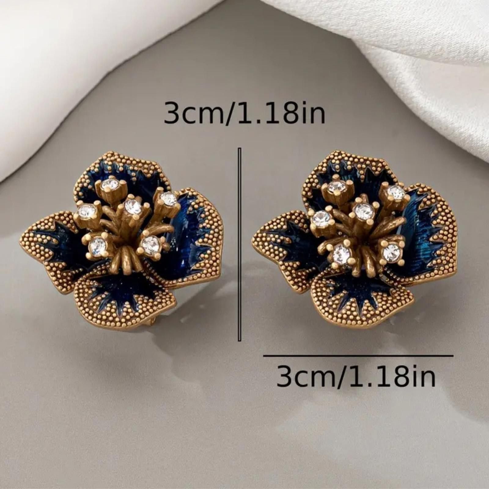 Designer Artisan Gold and Blue Floral Earrings Size ONE SIZE - 4 Thumbnail