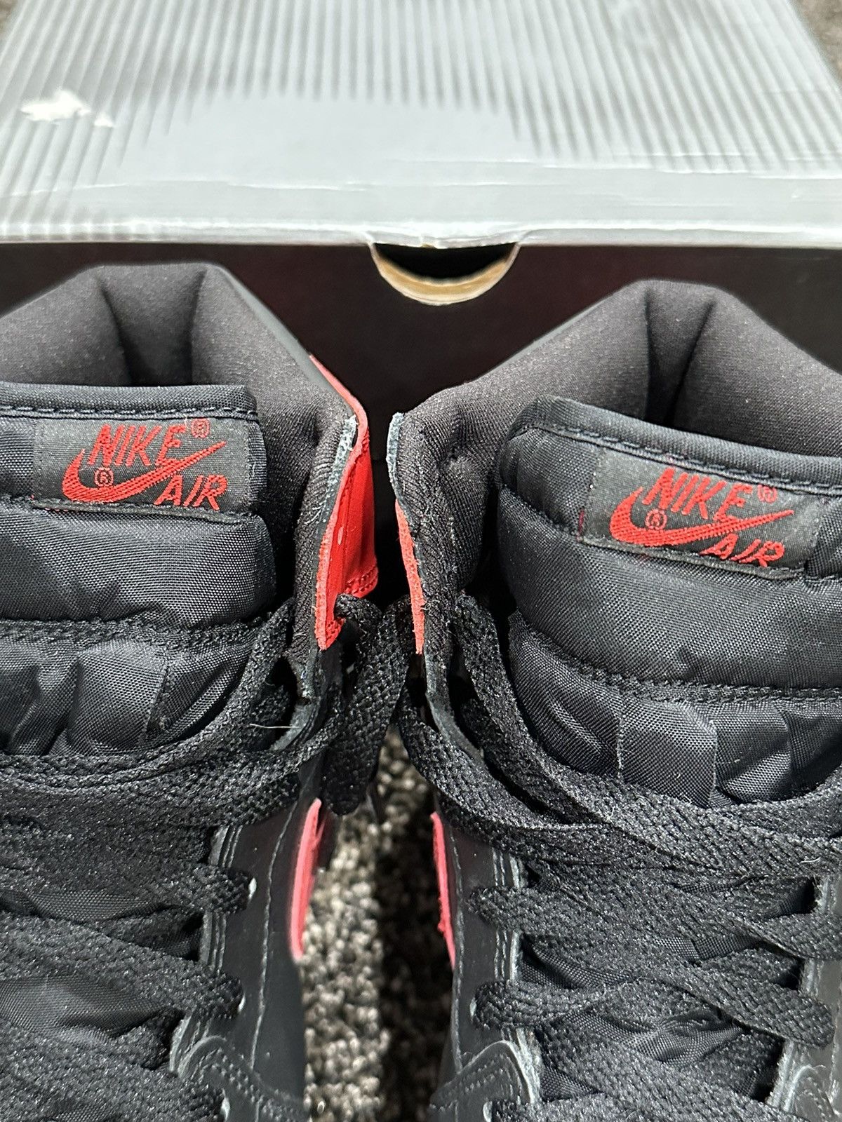 Jordan Brand Air Jordan 1 Retro Bred 2001 Sneakers Size US 11 / EU 44 - 12 Thumbnail