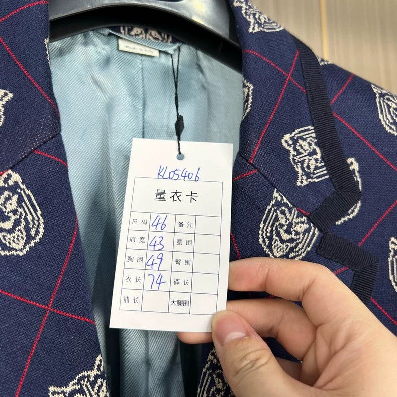 Gucci Gucci Tiger head full seal suit 2502-Nextarrow Size 46R - 7 Thumbnail