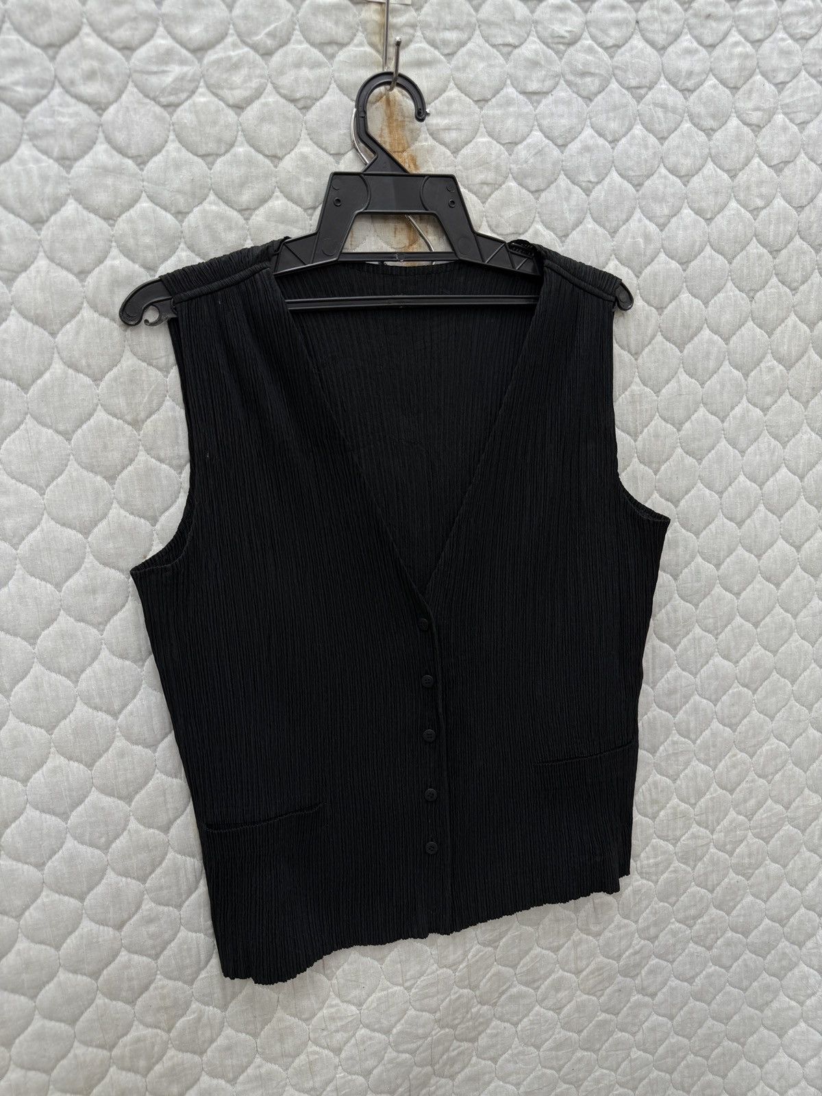 Issey Miyake 🔥🔥🔥ARCHIVE ISSEY MIYAKE BUTTON UP SLEEVELESS Size M / US 6-8 / IT 42-44 - 3 Thumbnail