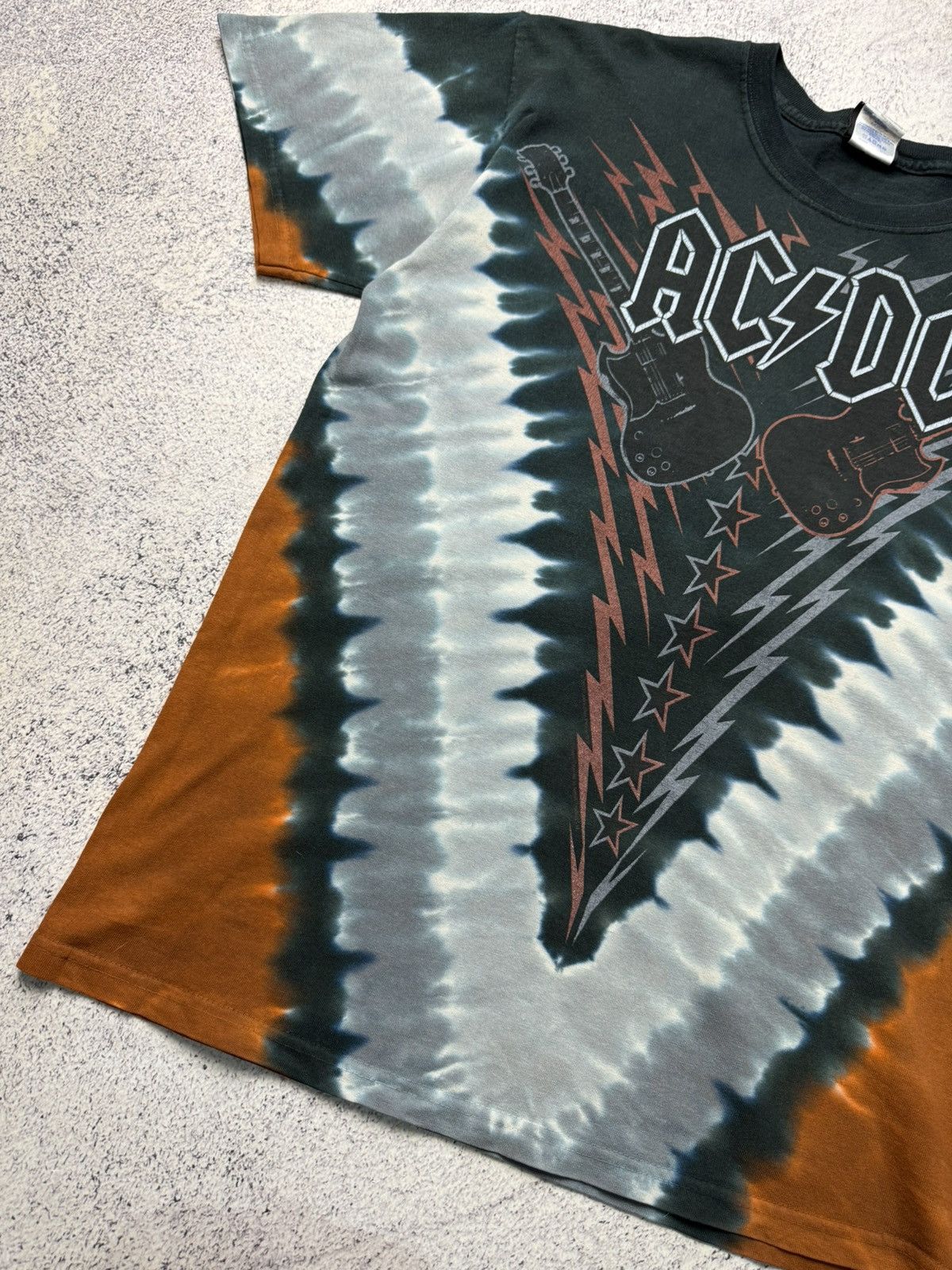 AC/DC Rare Vintage 1990 AC/DC Hells Bells Single Stitch T-shirt Size US M / EU 48-50 / 2 - 3 Thumbnail