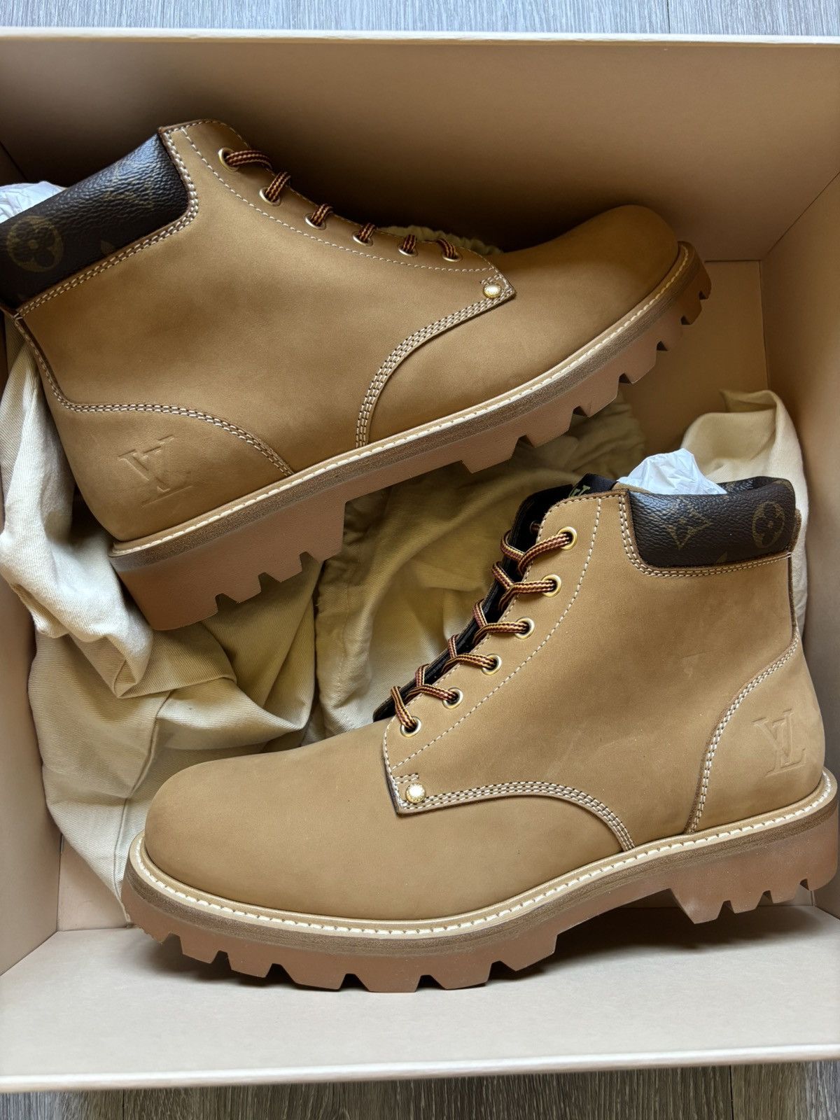 Louis Vuitton Louis Vuitton Boots Size US 10 / EU 43 - 2 Thumbnail