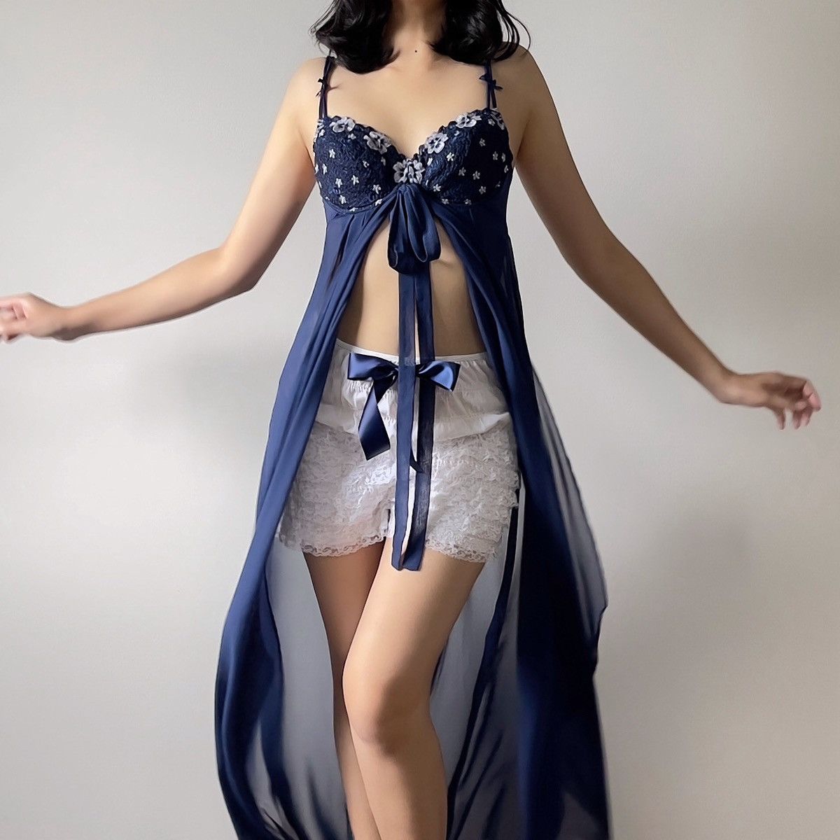 Victoria's Secret Victoria’s Secret 1990s Navy Chiffon Nightgown (S–M) Size M / US 6-8 / IT 42-44 - 3 Thumbnail