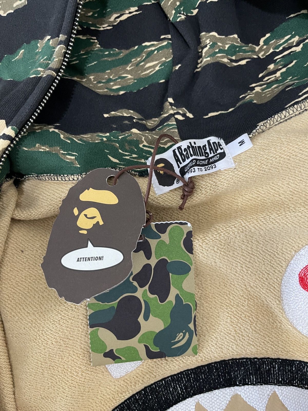 Bape Fullziphoodie BAPE shark tiger camo Embroidery Size US M / EU 48-50 / 2 - 7 Thumbnail