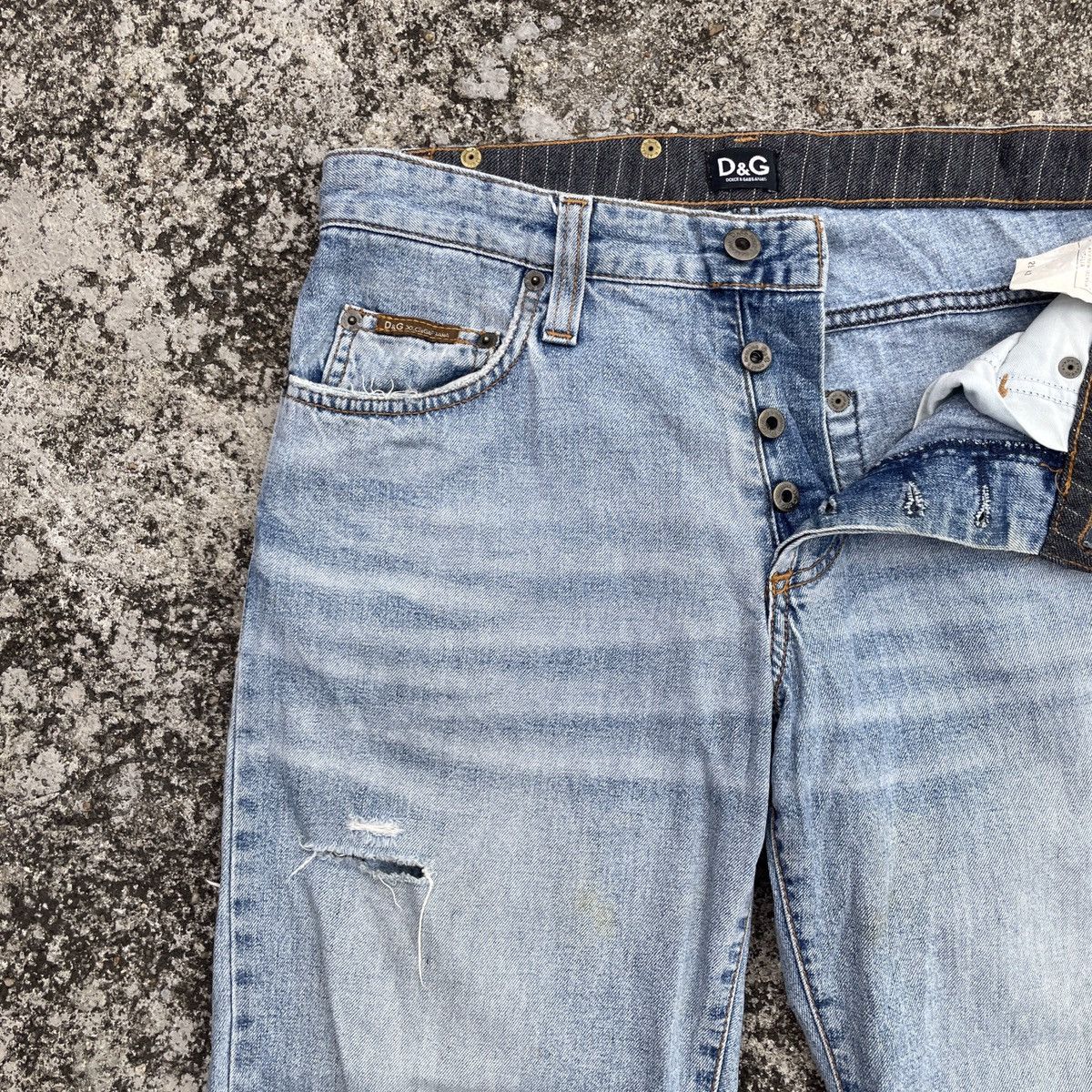 Dolce & Gabbana Vintage Dolce & Gabbana Distressed Denim Jeans Size US 30 / EU 46 - 3 Thumbnail