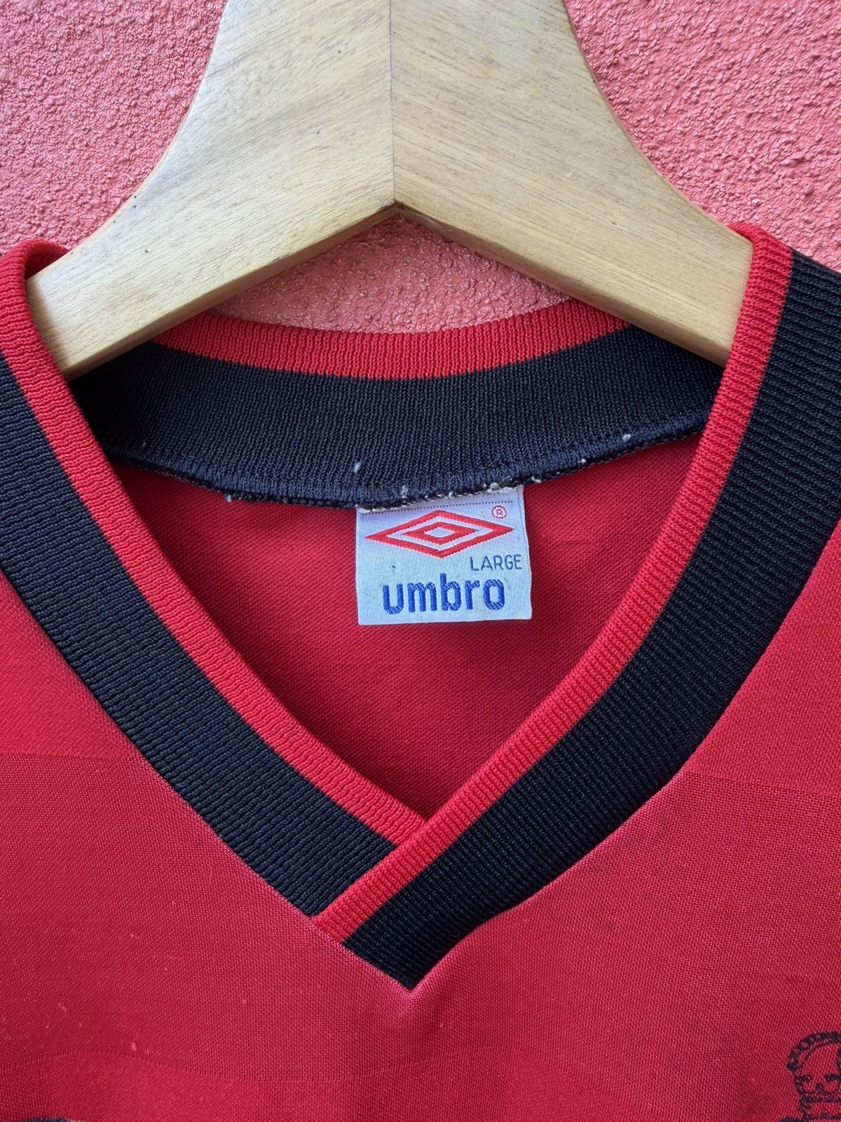 Umbro Matchworn Redondela Futbol Sala FC Size US L / EU 52-54 / 3 - 7 Thumbnail
