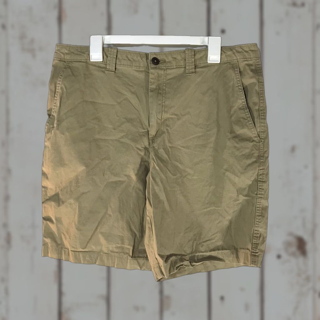 Vintage VINTAGE Magellan Outdoors Men's Chino Shorts 36W Casual Travel Workwear Beige Breathable Stretch 9-Inch Inseam Size US 36 / EU 52 - 1 Thumbnail