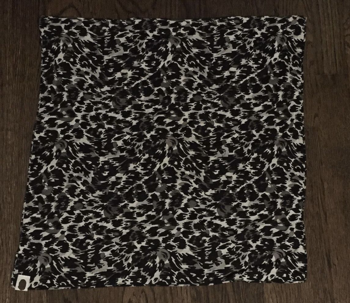 Bape Bape large camo bandana face cover Size ONE SIZE - 2 Thumbnail