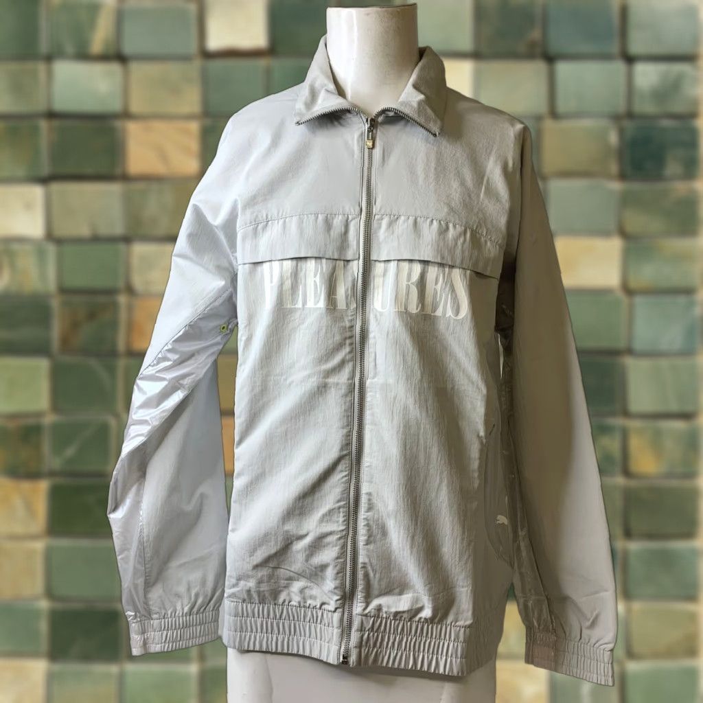 PUMA X PLEASURES Nylon Full-Zip Jacket Men Large Glacial Gray Windbreaker Zip Jacket