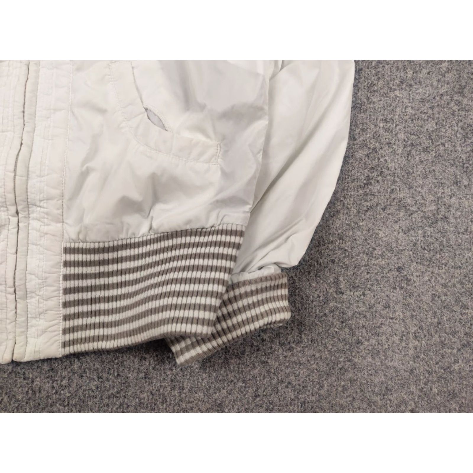 Diesel VINTAGE Diesel White Nylon Jacket Casual Bomber Shirt Mens S White Logo 90s 2000s Opium Size US S / EU 44-46 / 1 - 7 Thumbnail