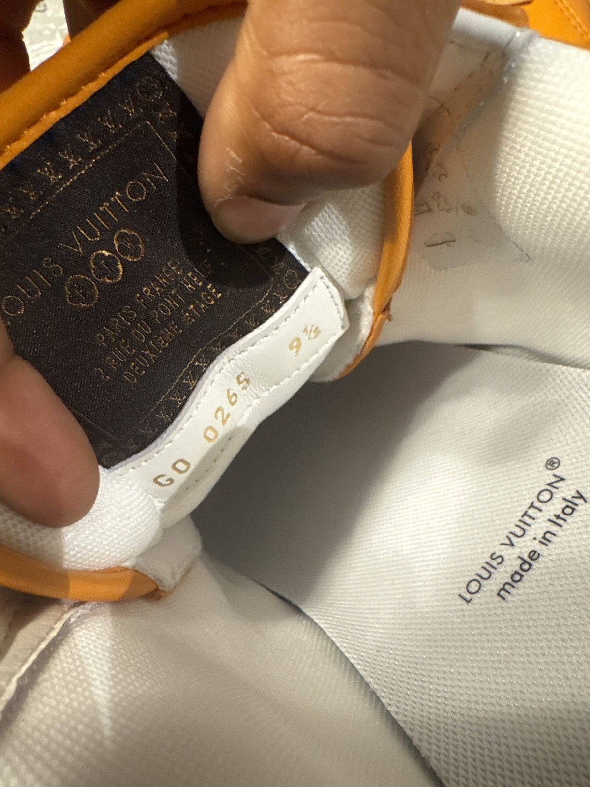 Louis Vuitton IV BUTTERSOFT Sneaker Size US 9.5 / EU 42-43 - 7 Thumbnail