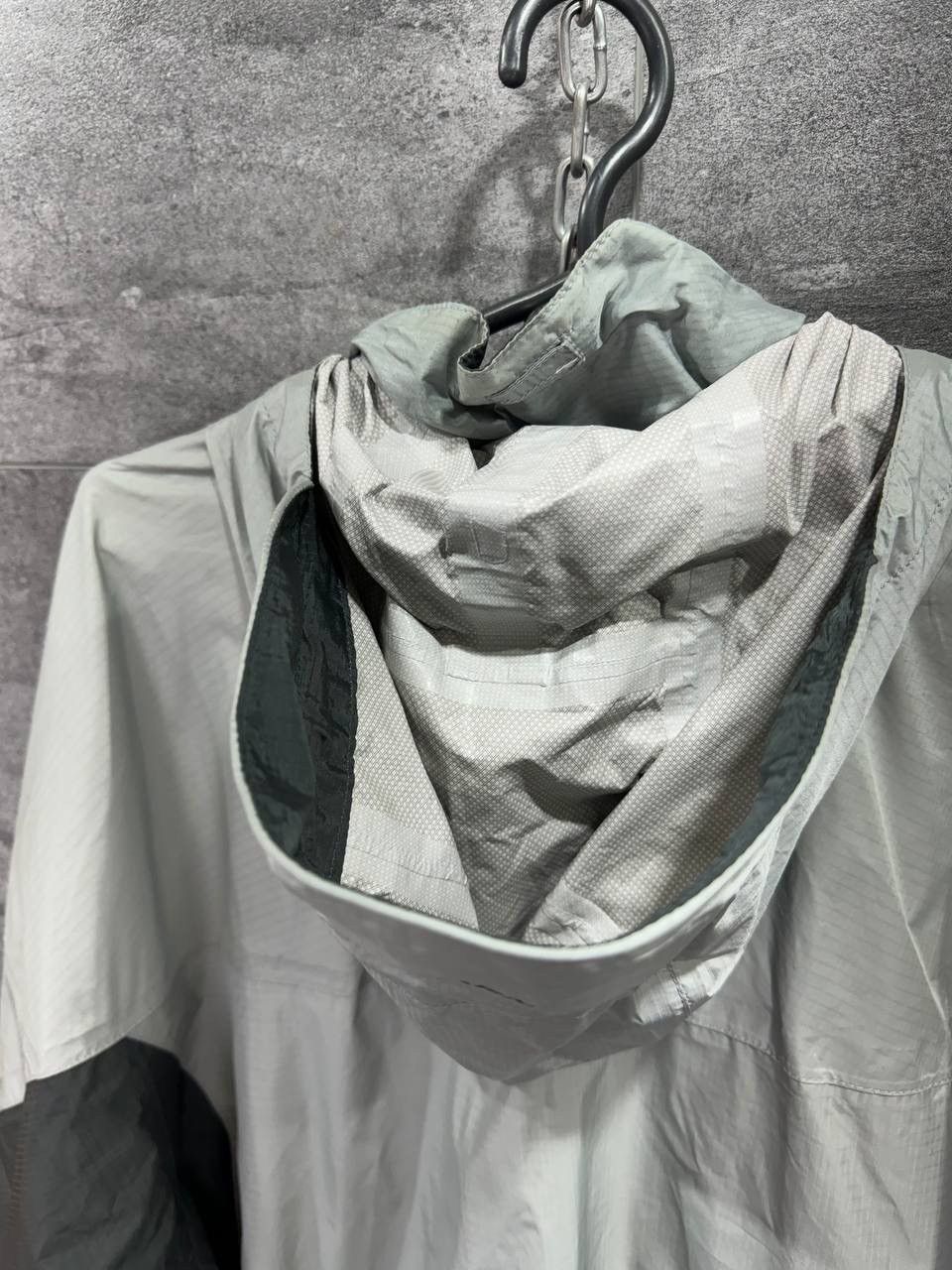 Other Marmot Rain Jacket Hooded Windbreaker Gray Coats Mens Size L Size US L / EU 52-54 / 3 - 15 Thumbnail