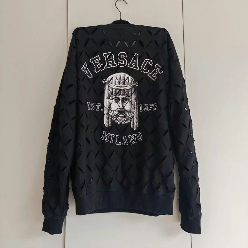 Versace Versace Openwork design men's sweatshirt Size US S / EU 44-46 / 1 - 4 Thumbnail