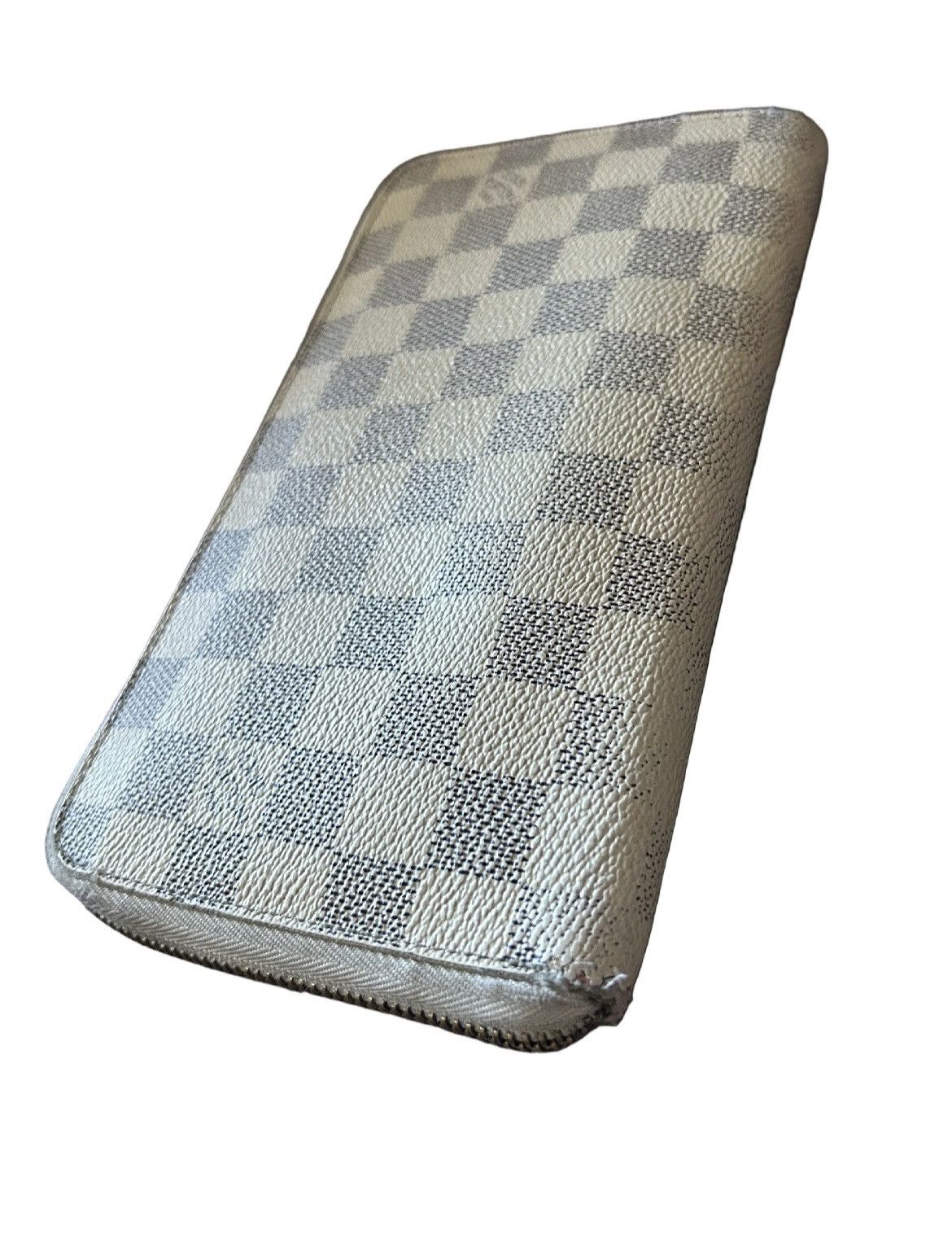 Louis Vuitton Louis Vuitton Damier Azur Zippy Wallet Size ONE SIZE - 4 Thumbnail