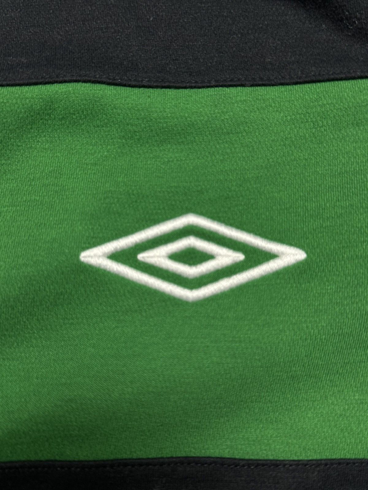 Umbro Umbro x Ireland national football team 2011/12 Away Shirt Size US M / EU 48-50 / 2 - 9 Thumbnail