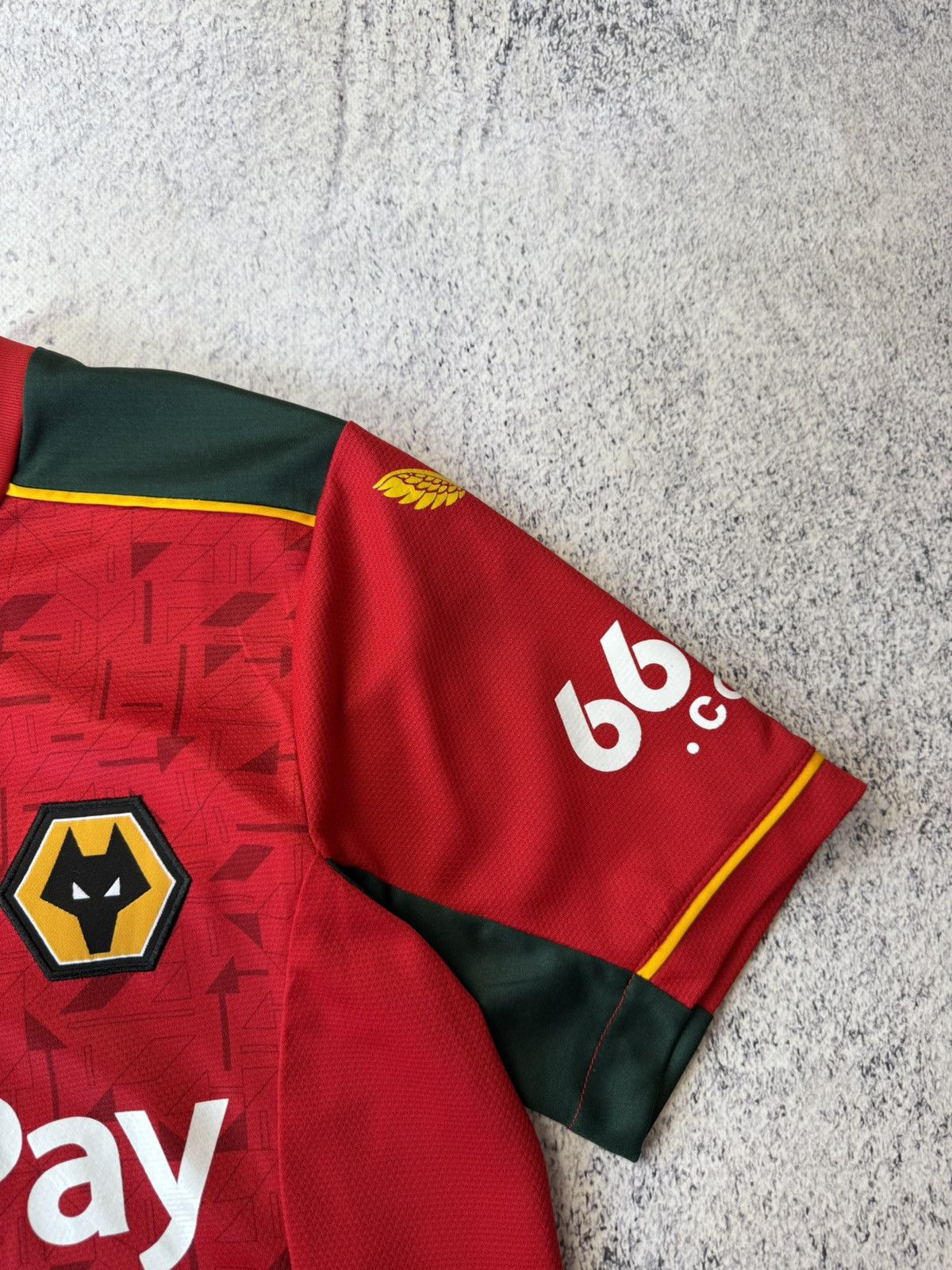 Castore Castore Wolverhampton Wanderers Football Shirt Size S Size US S / EU 44-46 / 1 - 14 Thumbnail