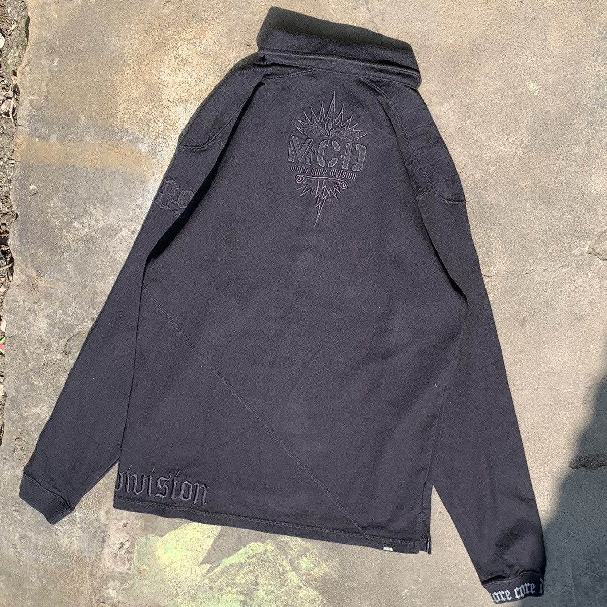 Japanese Brand LAST DROP ‼️More core division embordier logo Size US L / EU 52-54 / 3 - 13 Thumbnail