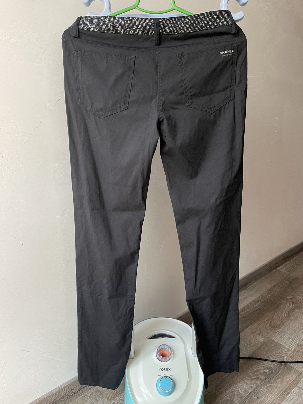 Chanel Chanel 31 Rue Cambon Logo Wool Pants w/ Lion Head Button Size 26" / US 2 / IT 38 - 11 Thumbnail