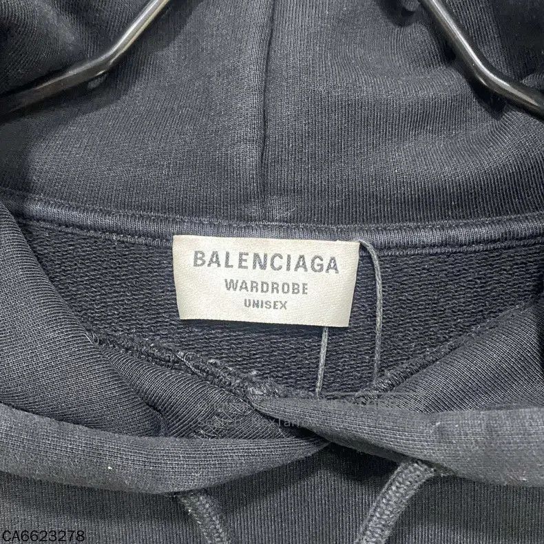 Balenciaga Balenciaga Embroidered Logo Coke Sweatshirt Size US S / EU 44-46 / 1 - 5 Thumbnail