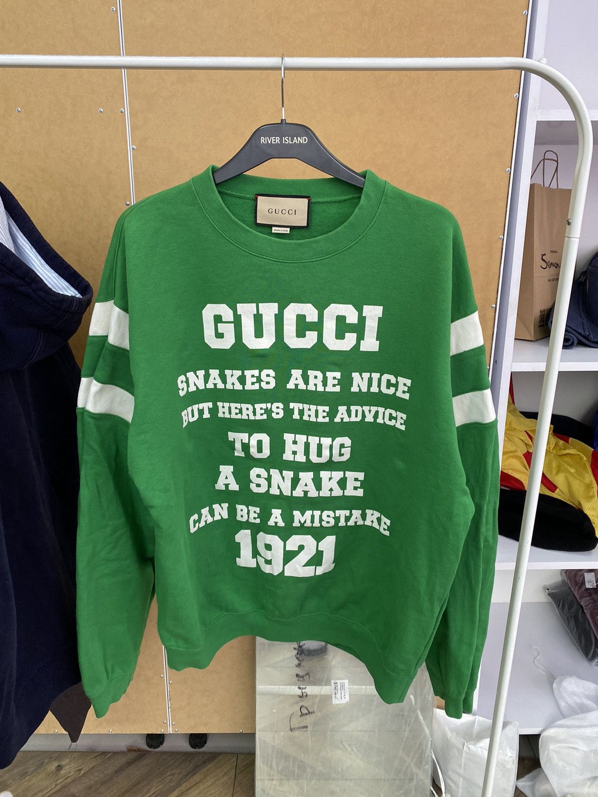 Gucci Gucci To Hug A snake sweatshirt Size US M / EU 48-50 / 2 - 2 Thumbnail