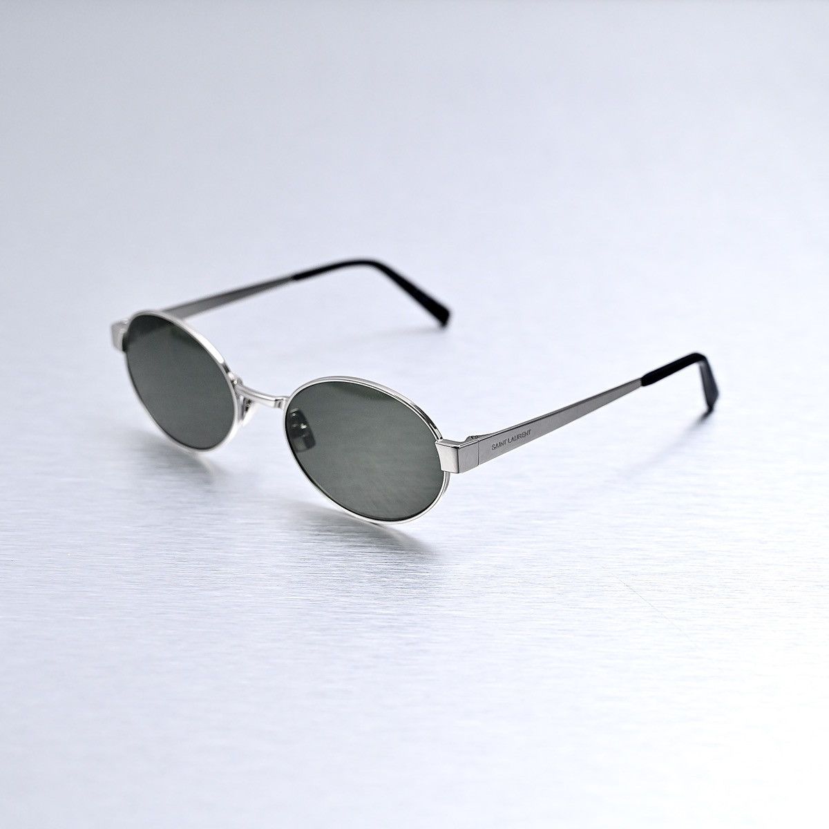 Yves Saint Laurent SAINT LAURENT SL 692 SUNGLASSES Size ONE SIZE - 1 Thumbnail