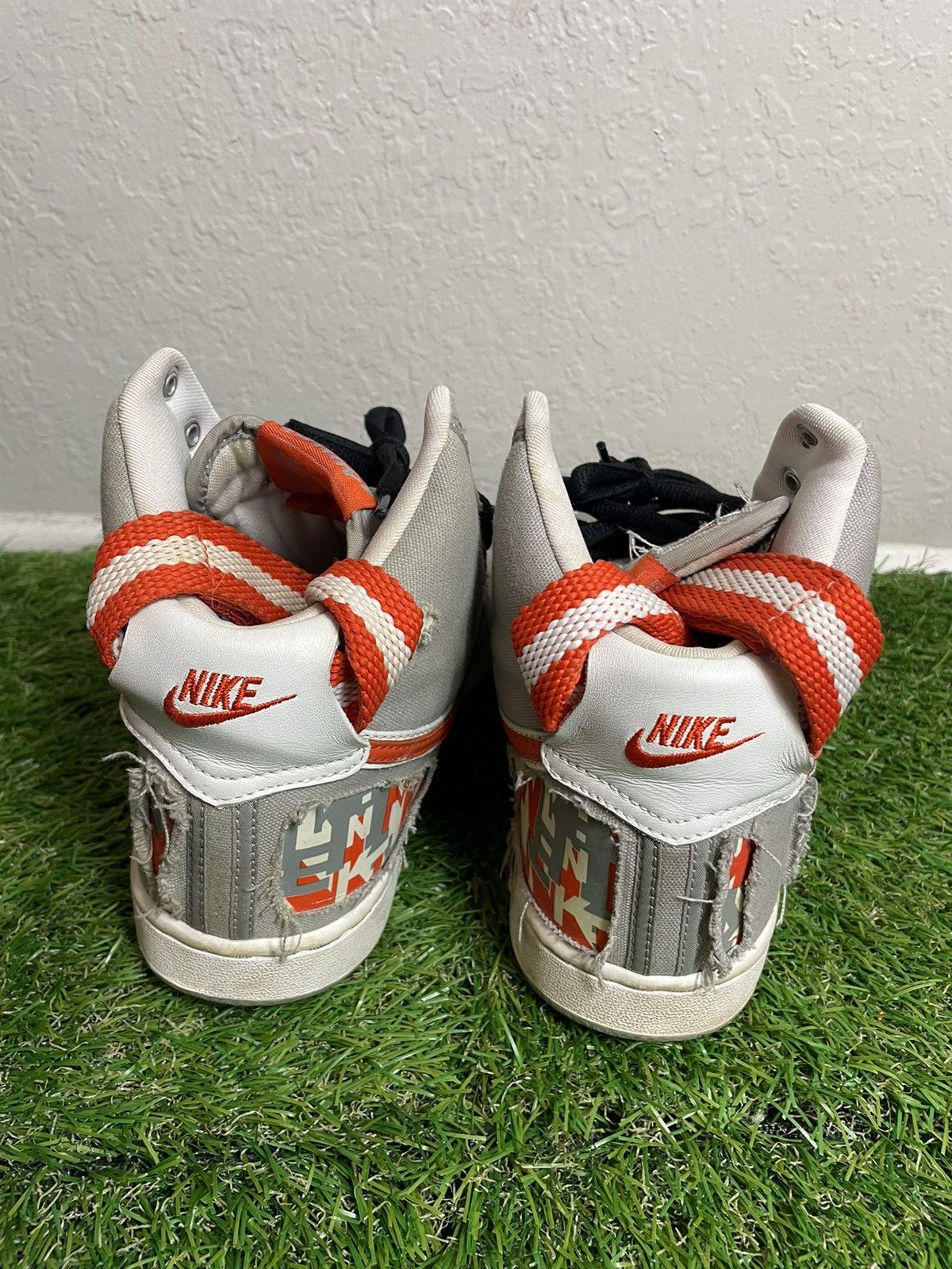 Nike 2004 Nike Vandal Hi Grey Orange High 310067-081 Women’s 9 Size US 9 / IT 39 - 2 Thumbnail