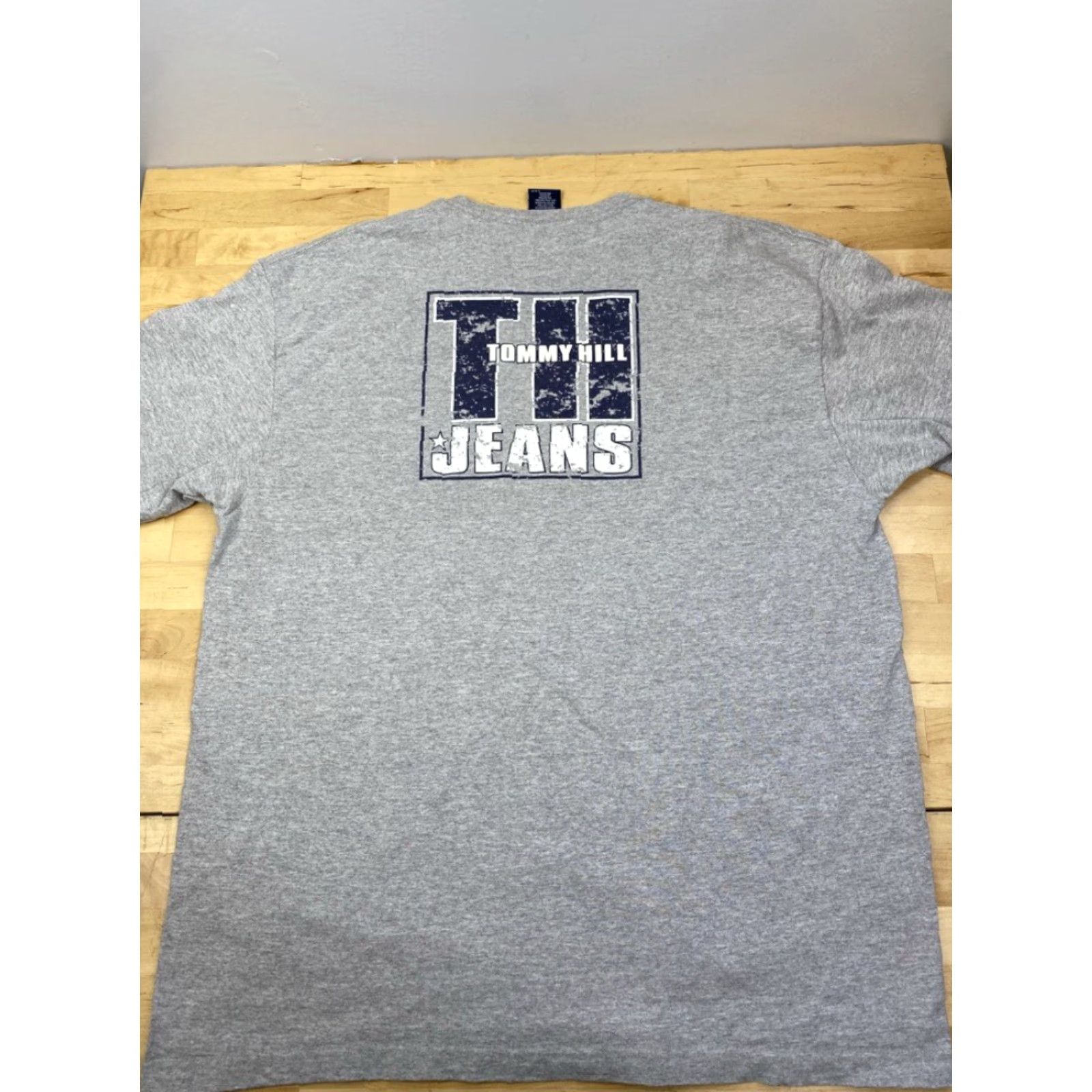 Tommy Hilfiger Tommy Hilfiger Jeans Graphic T Shirt L Gray Cotton Blend #3351 Size US L / EU 52-54 / 3 - 7 Thumbnail