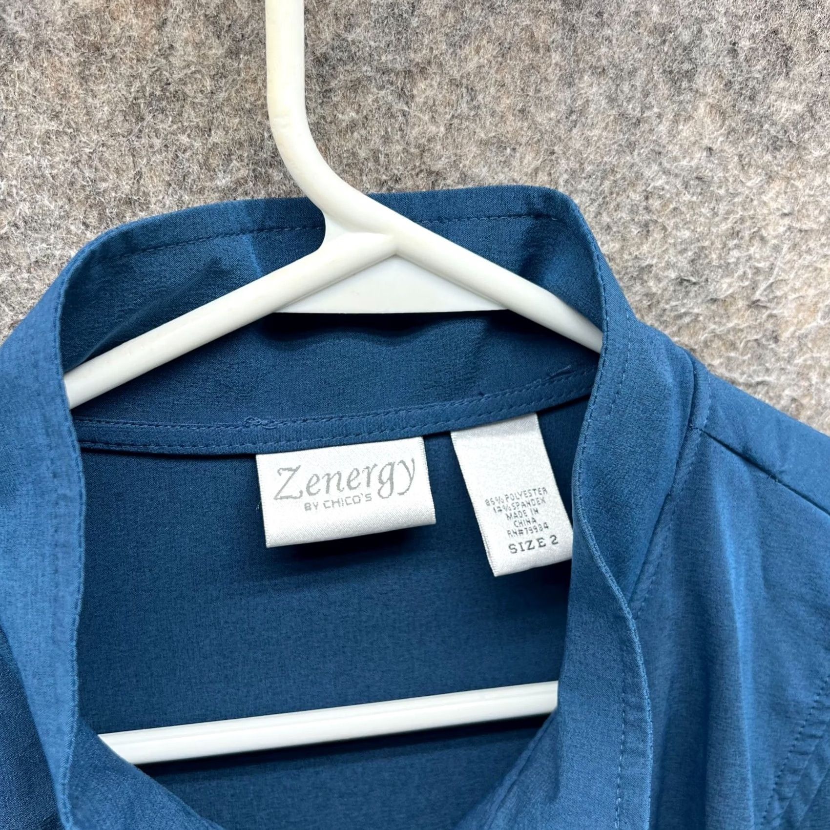 Vintage Zenergy Jacket Womens 2 Blue Full Zip Chico's Windbreaker Lightweight Nike Dri-Fit Activewear Jacket Womens Medium? Size XS / US 0-2 / IT 36-38 - 7 Thumbnail