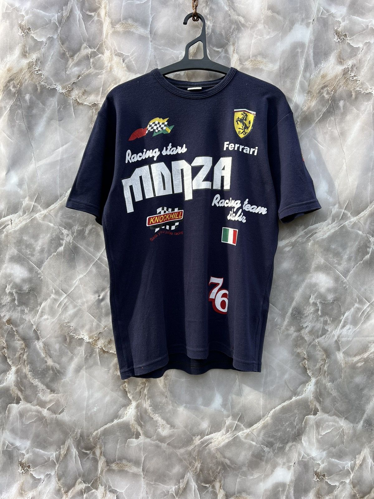 formula-1-racing-vintage-vintage-ferrari-formula-uno-racing-team