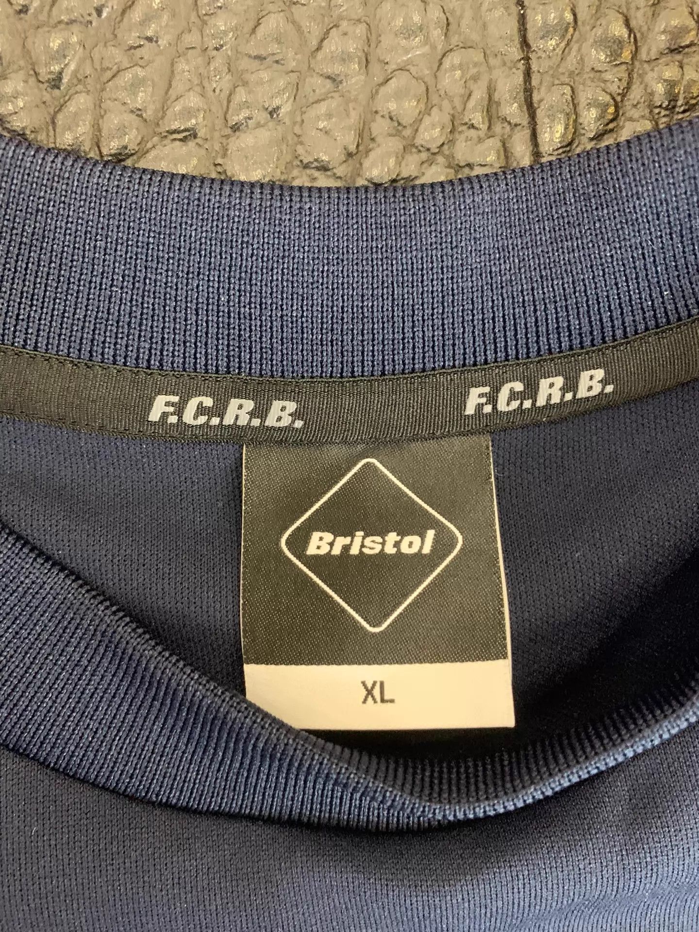 F.C. Real Bristol FCRB Classic Logo Navy Blue XL Sweatshirt Size US XL / EU 56 / 4 - 2 Thumbnail